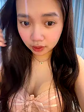 Hotellinh12 online show from November 2025 07:20:01 AM