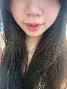 Hotellinh12 online show from November 2025 06:57:02 AM