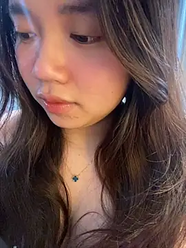 Snapshot of Hotellinh12 chatting on March 2026 08:07:01 AM Hotellinh12 online show from March 2026 08:07:01 AM