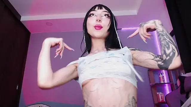 Snapshot of catipetite chatting on January 2025 03:48:02 AM catipetite online show from January 2025 03:48:02 AM