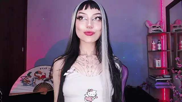 Snapshot of catipetite chatting on February 2025 11:32:01 PM catipetite online show from February 2025 11:32:01 PM