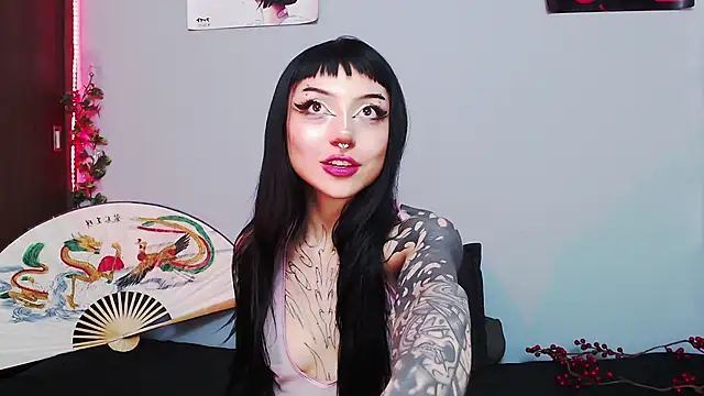 Snapshot of catipetite chatting on October 2025 01:09:02 AM catipetite online show from October 2025 01:09:02 AM