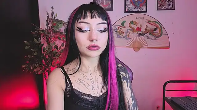 Snapshot of catipetite chatting on July 2026 06:42:02 AM catipetite online show from July 2026 06:42:02 AM