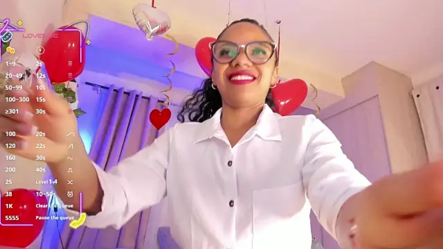 thais dreams online show from September 2025 01:23:02 PM