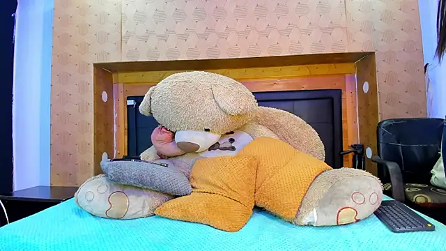 SofiAndNicol online show from December 2025 10:24:01 AM