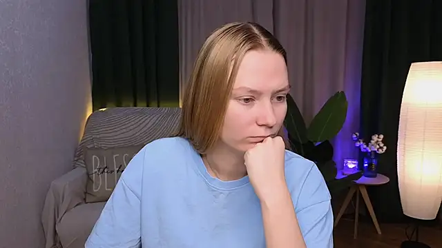 Snapshot of CarolynCohen__ chatting on December 2024 07:26:02 AM CarolynCohen online show from December 2024 07:26:02 AM