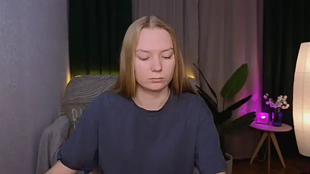 Snapshot of CarolynCohen__ chatting on January 2025 01:53:02 AM CarolynCohen online show from January 2025 01:53:02 AM