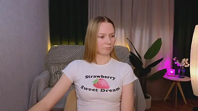 Snapshot of CarolynCohen__ chatting on January 2025 04:54:01 AM CarolynCohen online show from January 2025 04:54:01 AM