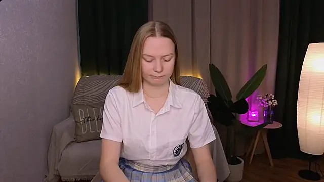 Snapshot of CarolynCohen__ chatting on February 2025 02:10:02 AM CarolynCohen online show from February 2025 02:10:02 AM