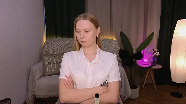 Snapshot of CarolynCohen__ chatting on February 2025 08:17:01 AM CarolynCohen online show from February 2025 08:17:01 AM