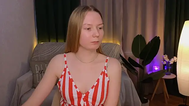 Snapshot of CarolynCohen__ chatting on March 2025 05:12:02 AM CarolynCohen online show from March 2025 05:12:02 AM