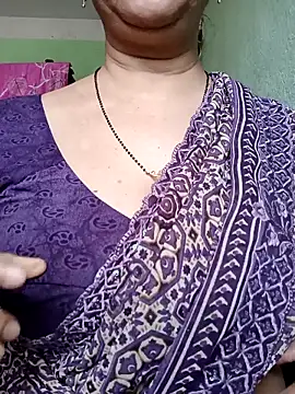 Snapshot of Rosy-B chatting on March 2026 09:36:02 AM Rosy-B online show from March 2026 09:36:02 AM