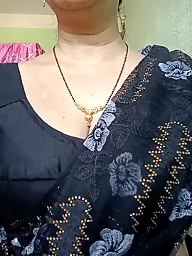 Snapshot of Rosy-B chatting on March 2026 09:46:01 AM Rosy-B online show from March 2026 09:46:01 AM