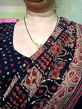 Snapshot of Rosy-B chatting on March 2026 09:53:02 AM Rosy-B online show from March 2026 09:53:02 AM