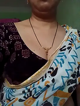 Snapshot of Rosy-B chatting on March 2026 12:32:02 AM Rosy-B online show from March 2026 12:32:02 AM