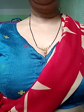 Snapshot of Rosy-B chatting on April 2026 12:24:01 AM Rosy-B online show from April 2026 12:24:01 AM