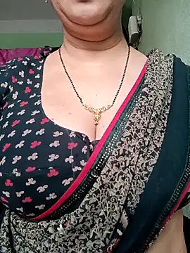 Snapshot of Rosy-B chatting on April 2026 12:23:01 AM Rosy-B online show from April 2026 12:23:01 AM