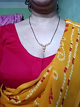 Snapshot of Rosy-B chatting on April 2026 10:36:01 AM Rosy-B online show from April 2026 10:36:01 AM