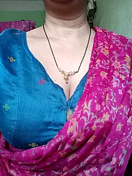 Snapshot of Rosy-B chatting on May 2026 12:26:02 AM Rosy-B online show from May 2026 12:26:02 AM