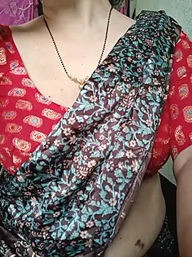Snapshot of Rosy-B chatting on May 2026 12:07:01 AM Rosy-B online show from May 2026 12:07:01 AM