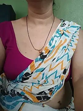 Snapshot of Rosy-B chatting on May 2026 12:07:01 AM Rosy-B online show from May 2026 12:07:01 AM