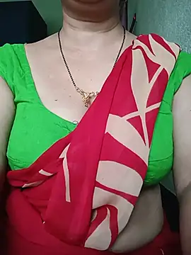 Snapshot of Rosy-B chatting on June 2026 12:01:02 AM Rosy-B online show from June 2026 12:01:02 AM