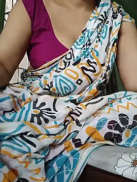 Snapshot of Rosy-B chatting on June 2026 12:11:01 PM Rosy-B online show from June 2026 12:11:01 PM