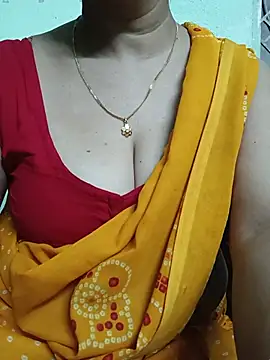 Snapshot of Rosy-B chatting on July 2026 06:20:01 PM Rosy-B online show from July 2026 06:20:01 PM