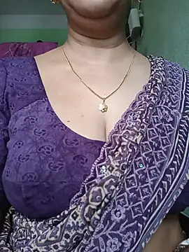 Snapshot of Rosy-B chatting on August 2026 12:20:02 AM Rosy-B online show from August 2026 12:20:02 AM