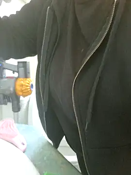 Snapshot of Off_the_Lesh chatting on October 2025 09:22:01 PM Off the Lesh online show from October 2025 09:22:01 PM