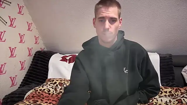 Cookieboy88 online show from January 2025 08:40:01 PM