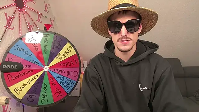 Cookieboy88 online show from October 2025 05:22:01 PM