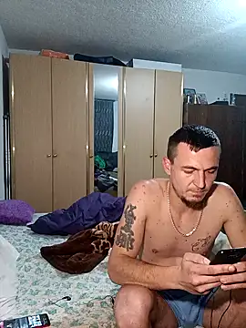 mayk18cm online show from December 2024 03:03:02 AM