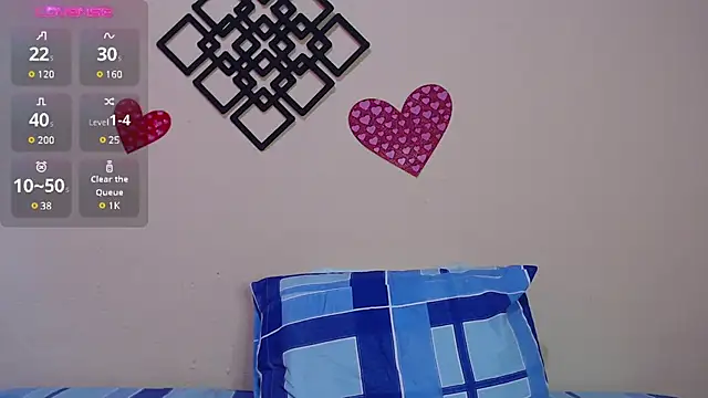 Snapshot of blue_violette_ chatting on March 2025 07:25:01 PM blue violette  online show from March 2025 07:25:01 PM