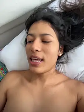 Snapshot of Valentinabaker chatting on March 2026 09:37:02 PM Valentinabaker online show from March 2026 09:37:02 PM