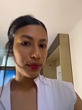 Snapshot of Valentinabaker chatting on April 2026 03:47:01 PM Valentinabaker online show from April 2026 03:47:01 PM