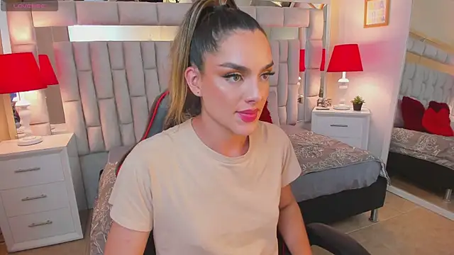 mariiahneedles online show from February 2025 12:40:01 AM