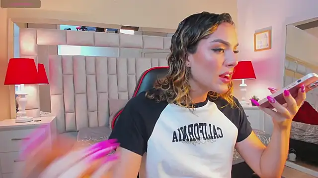 mariiahneedles online show from February 2025 08:17:02 PM