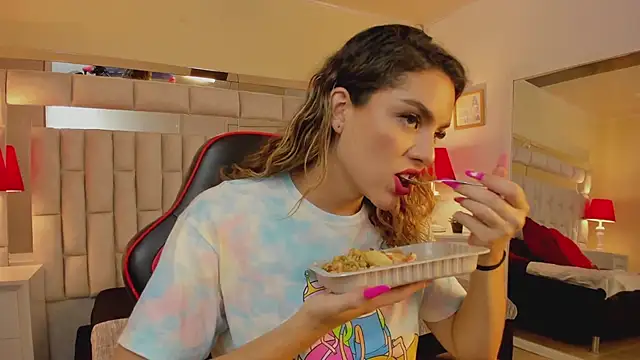 mariiahneedles online show from February 2025 09:21:02 PM