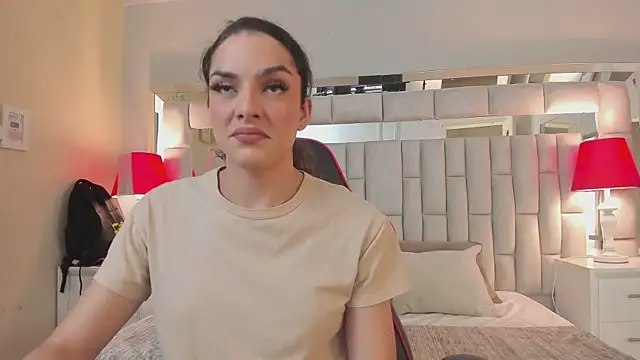 mariiahneedles online show from October 2025 12:32:02 AM