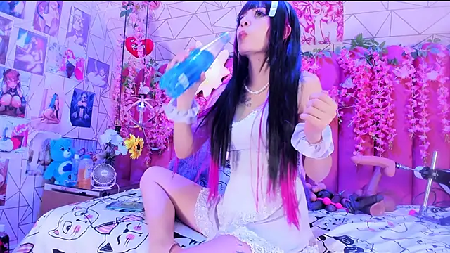 Alicebenett online show from February 2026 10:41:02 PM