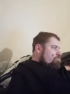 Snapshot of machobear87 chatting on November 2025 11:15:01 PM machobear87 online show from November 2025 11:15:01 PM