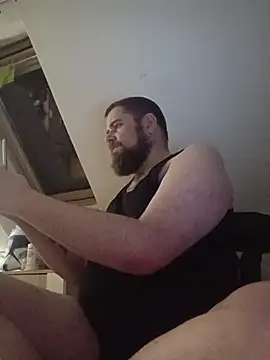 Snapshot of machobear87 chatting on April 2026 09:17:01 PM machobear87 online show from April 2026 09:17:01 PM