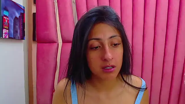 Snapshot of Cameron_cutte chatting on January 2025 06:59:01 AM Cameron cutte online show from January 2025 06:59:01 AM