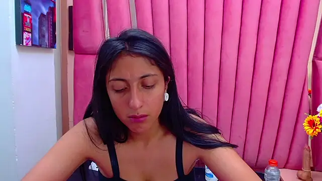 Snapshot of Cameron_cutte chatting on January 2025 06:53:02 AM Cameron cutte online show from January 2025 06:53:02 AM