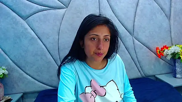 Snapshot of Cameron_cutte chatting on February 2025 02:47:02 AM Cameron cutte online show from February 2025 02:47:02 AM