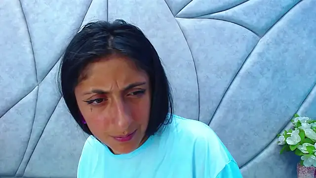 Snapshot of Cameron_cutte chatting on February 2025 10:10:01 AM Cameron cutte online show from February 2025 10:10:01 AM