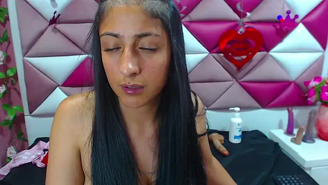 Snapshot of Cameron_cutte chatting on March 2025 08:56:02 AM Cameron cutte online show from March 2025 08:56:02 AM