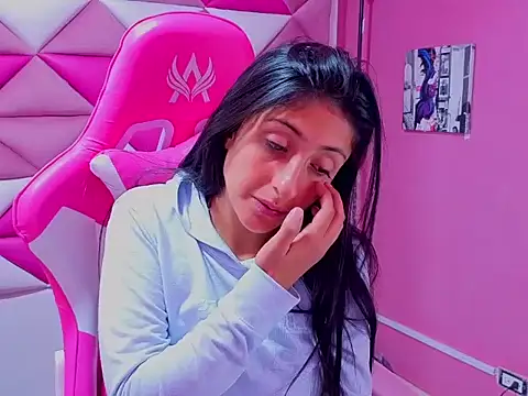 Snapshot of Cameron_cutte chatting on September 2025 02:44:01 AM Cameron cutte online show from September 2025 02:44:01 AM