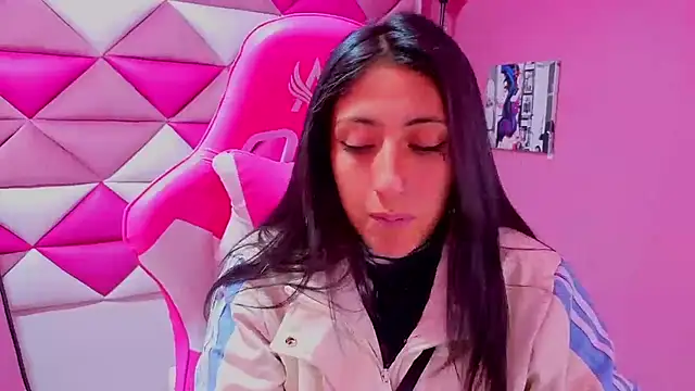 Snapshot of Cameron_cutte chatting on September 2025 02:57:02 AM Cameron cutte online show from September 2025 02:57:02 AM